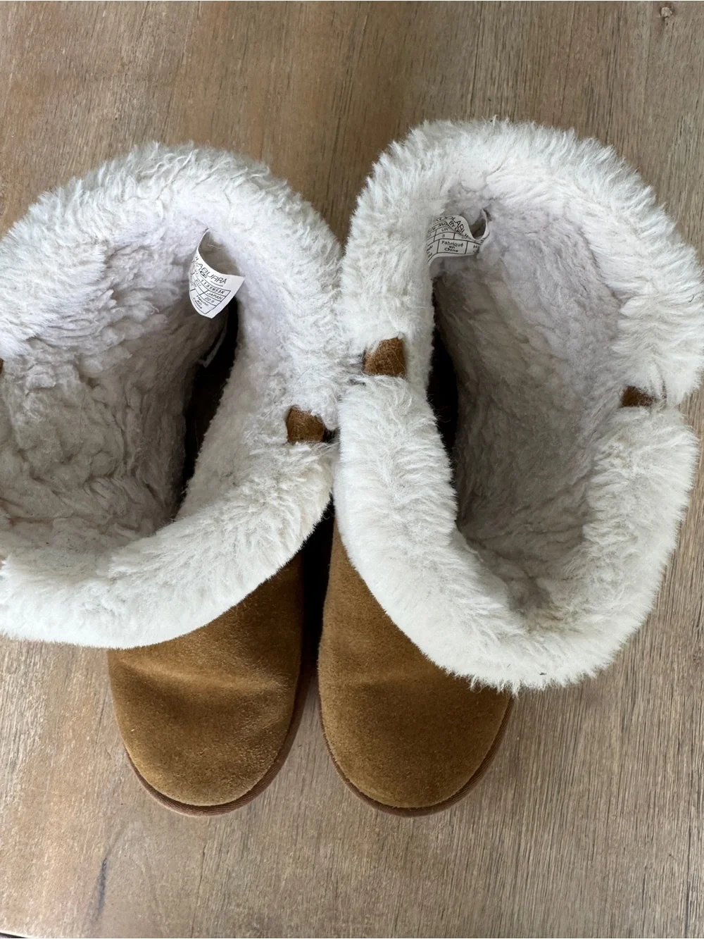 Koolaburra by Uggs girls boots